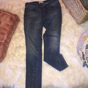 Madewell slim boy jean high rise distressed